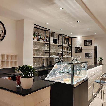 Hotel Luisa Brenzone sul Garda Zewnętrze zdjęcie